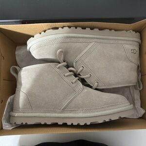 UGG Women Light Gray Boots